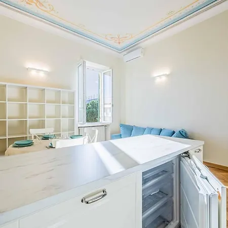 Cavallotti 70 - Renovated With A Sea View Lägenhet *