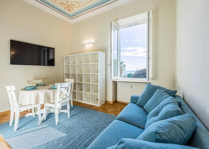 Cavallotti 70 - Renovated With A Sea View דירה