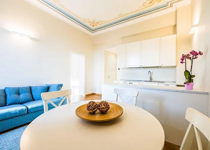 Cavallotti 70 - Renovated With A Sea View דירה *