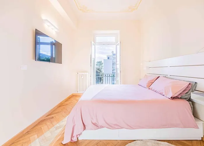 Cavallotti 70 - Renovated With A Sea View דירה *
