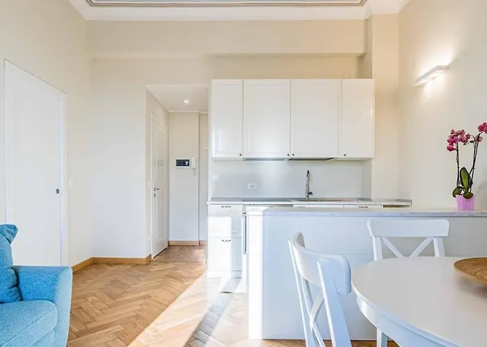Cavallotti 70 - Renovated With A Sea View דירה סנרמו