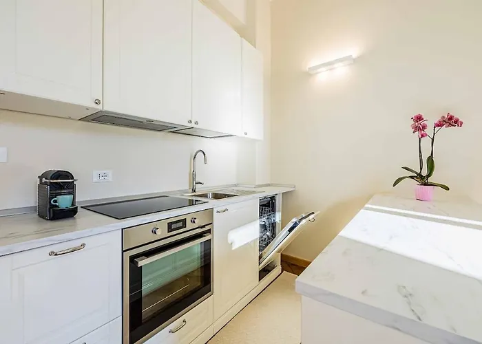 Апартаменты Cavallotti 70 - Renovated With A Sea View